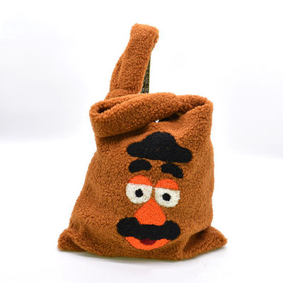 Κεντημένη τσάντα αγορών βελούδου κοριτσιών για το χειμώνα